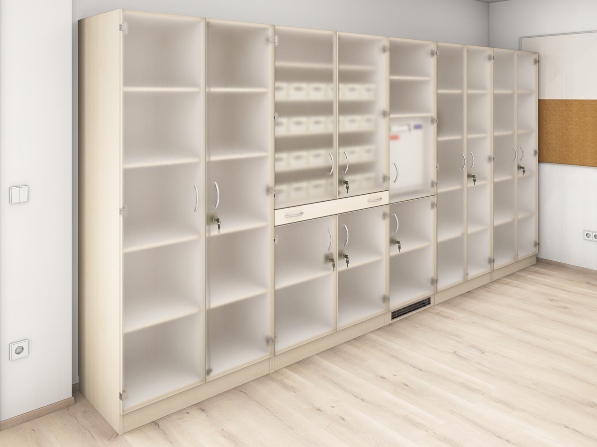 Offener Medikamentenschrank mit Auszügen, Arbeitsfläche und transparenten Türen für geordnete und sichere Lagerung