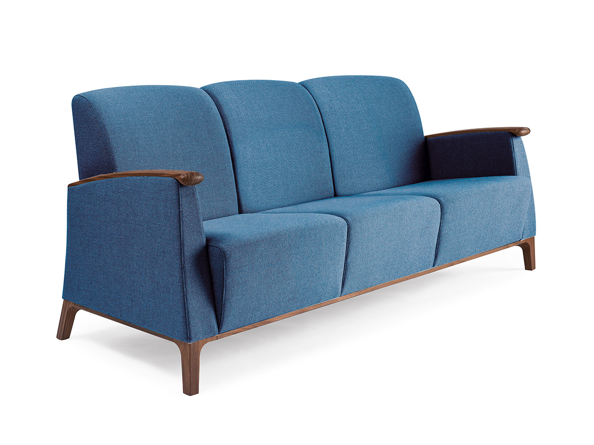 Dreisitzer der Polsterserie Mamy mit stabilem Holzunterbau für Kliniken und Aufenthaltsräume