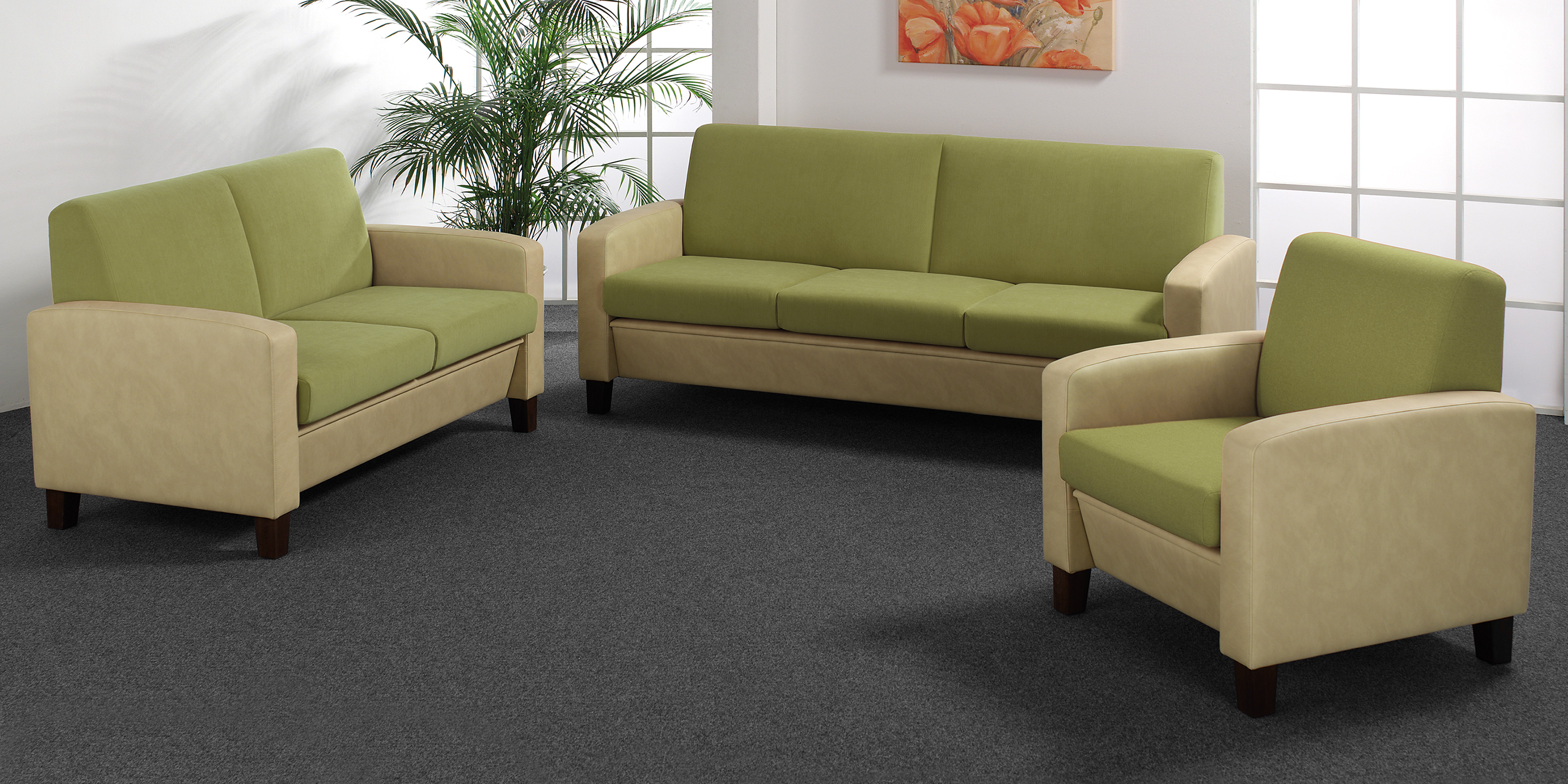 Polstermöbel Nora als Sitzgruppe mit Sofas und Sessel in grün beige für Kliniken und soziale Einrichtungen