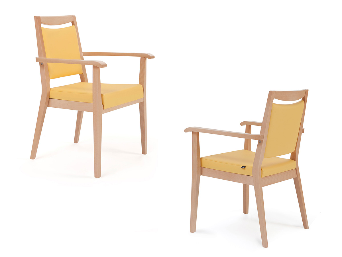 Aero Stuhl mit Armlehnen in gelbem Bezug und geschwungenem Rückenprofil